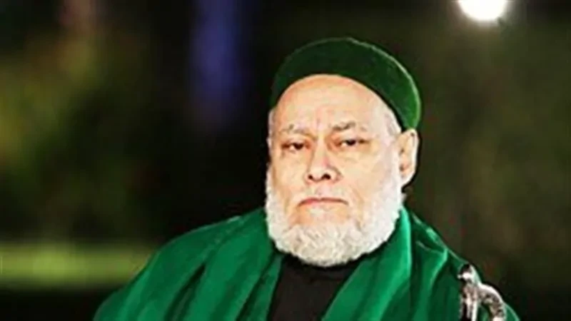 الدكتور علي جمعة: حسن إسلام المرء ترك ما لا يعنيه يتحدث الدكتور علي جمعة عضو هيئة كبار العلماء ومفتي الجمهورية السابق عن مشكلة حديث الأشخاص فيما لا يعنيهم وتدخلهم في أمور لا تخصهم 