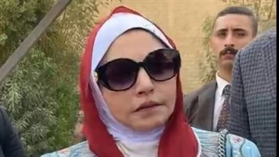 ميار الببلاوي: أحمد السقا حرقة قلبه على صدمة ولاده في أمهم.. وربنا يربط على قلبه حرصت الفنانة ميار الببلاوي على مساندة الفنان أحمد السقا في الأزمات التي يمر بها منذ طلاق الإعلامية