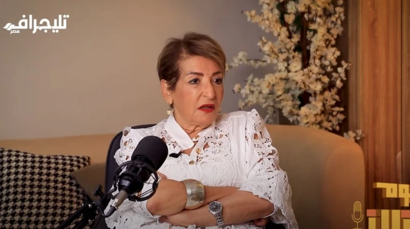 لماذا غضبت ليلى عز العرب من اسم سمانتا؟ (فيديو) في الوقت الذي تتملك غالبية الفنانين السعادة، إذا تعلق الجمهور بأحد أدوارهم، وأصبح يناديه باسم الشخصية، تغضب الفنانة ليلى عز العرب إذ