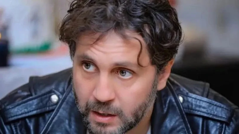 هشام ماجد يشوق جمهوره لفيلم برشامة.. قصته وأبطاله افاق عربية - كشف الفنان المصري هشام ماجد عن عمله السينمائي الجديد الذي يحمل عنوان برشامة، إذ نشر