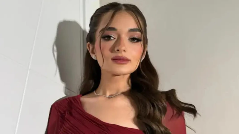 نقل ملك زاهر للمستشفى بعد تعرضها لأزمة صحية مفاجئة تعرضت الفنانة ملك أحمد زاهر، لأزمة صحية مفاجئة، كشفت تفاصيلها عبر منشور لها على منصة