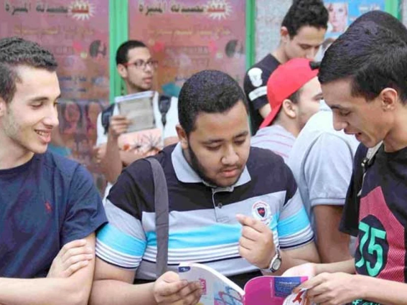 ابنك نجح في الإعدادية؟.. حافظ على خصوصية الفرح واحترم قلق الطلبة التانيين مع إعلان نتائج الشهادة الإعدادية في عدد من المحافظات المصرية، تعيش بعض البيوت أجواء احتفالية يغمرها الفرح