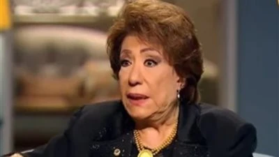 هل سرطان الثدي سبب وفاتها؟ .. تفاصيل وفاة سيدة المسرح سميحة أيوب رحلت عن عالمنا سيدة المسرح العربي سميحة أيوب منذ لحظات وارتفعت مؤشرات البحث عن سبب وفاة سميحة أيوب الخبر الذي هز ال