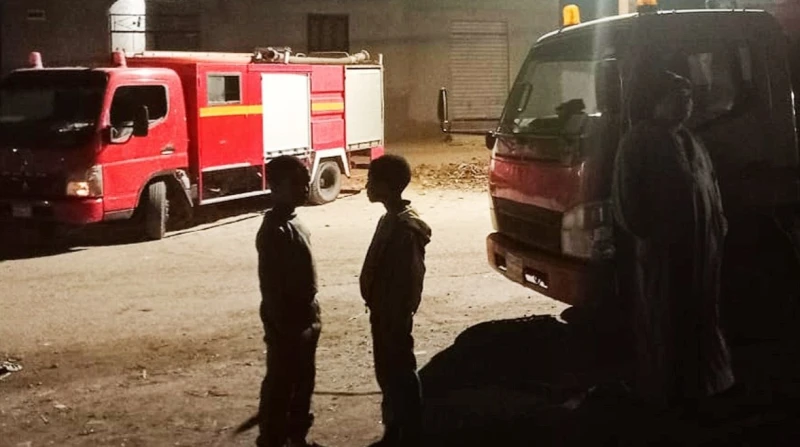 مكون من 12 طابقا.. نشوب حريق في جراج عقار سكني بمدينة نصر تمكنت قوات الحماية المدنية بالقاهرة من السيطرة على حريق اندلع داخل جراج عقار سكني مكون من 12 طابقا، بشارع محمد حسانين هيكل