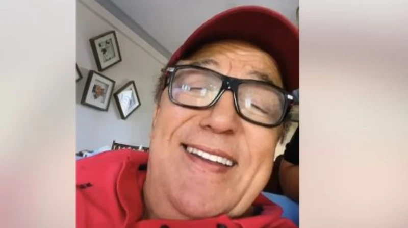 رحيل عماد محرم.. حكاية شمندي وسر طفلتي العفاريت رحل عن عالمنا اليوم الفنان القدير عماد محرم، عن عمر يناهز ال 74 عاما، مخلفا العديد من الأدوار الدرامية سواء في السينما أو التليفزيون