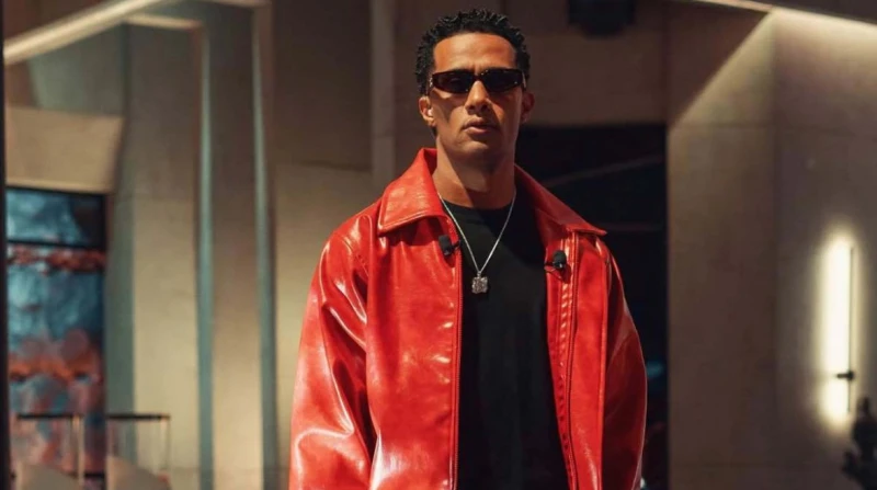 بسبب أغنية.. شكوى ضد محمد رمضان بنقابة المهن الموسيقية أعلنت صاحبة شركة الموناليزا للإنتاج الفني، المنتجة الفنية منال البربري، اتهامها للفنان محمد رمضان بسرقة أغنيتها أنا مليونير،