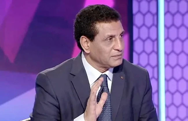 فاروق جعفر: نهائي الكأس معركة اللاعبين والزمالك يتفوق بدنيا على بيراميدز أكد فاروق جعفر، نجم الزمالك السابق، أن مواجهة بيراميدز في نهائي كأس مصر تمثل