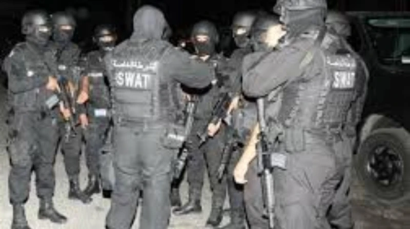 مصرع 3 عناصر إجرامية في تبادل إطلاق النار مع الشرطة في طما داهم ضباط وحدة مباحث المواد المخدرة بمديرية أمن أسيوط بالتعاون مع ضباط مباحث طما شمال محافظة سوهاج وكرا لتجارة المواد الم