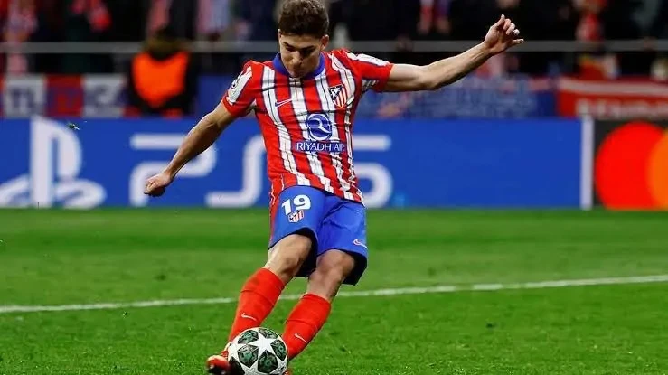 قرارت جديدة من الفيفا بخصوص ركلة الجزاء المزدوجة قرر الاتحاد الدولي الفيفا، تشريع قوانين جديدة بخصوص ركلة الجزاء المزدوجة والتي أثيرت مؤخرا بسبب ركلة