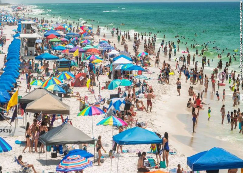 إغلاق عشرات الشواطئ الأمريكية بسبب تهديد بيولوجي قاتل حذرت الجهات الصحية في الولايات المتحدة، مؤخرا، المواطنين والسياح من التوجه إلى العديد من الشواطئ، بعد اكتشاف تلوث شديد بالمياه