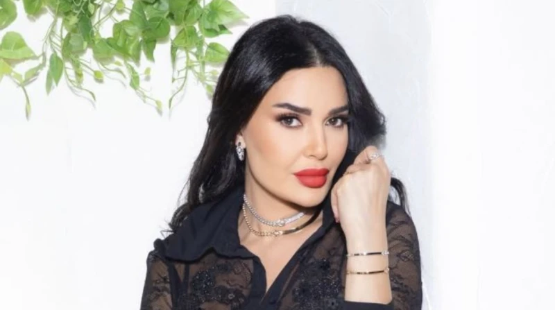 سيرين عبدالنور تروج لأغنيتها الجديدة “عاملن عقدة؟”