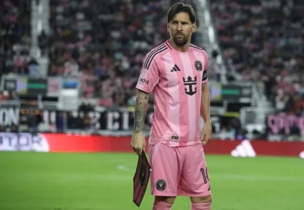 ميسي يوجه إنتر ميامي نحو النصر على أطلس في بطولة كأس الدوريات.