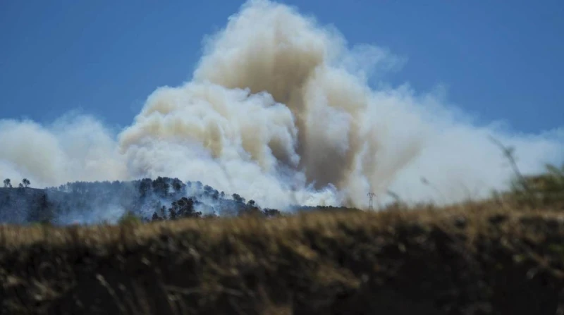فرنسا تحترق.. سيارة سبب الحادث والنيران تلتهم مرسيليا