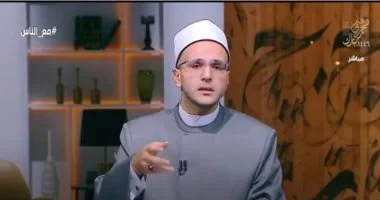 أمين الفتوى: من يقابل الإساءة بالإحسان له أجر عظيم لا حد له قال الدكتور هشام ربيع، أمين الفتوى بدار الإفتاء المصرية، إن من يقابل الإساءة بالإحسان له أجر عظيم عند الله، مستشهدا بقول