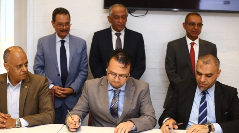 ديجيتايز توقع اتفاقية مع شركة صينية لتصنيع أجهزة الاتصالات محليا أعلنت شركة ديجيتايز للاستثمار والتقنية عن توقيع اتفاقية تمويل دولي بقيمة 50 مليون دولار، موجهة لدعم البنية التحتية 