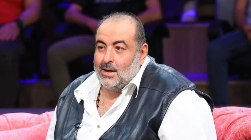 كيف تعامل سامح عبد العزيز عندما علم أنه في قناة إسرائيلية؟