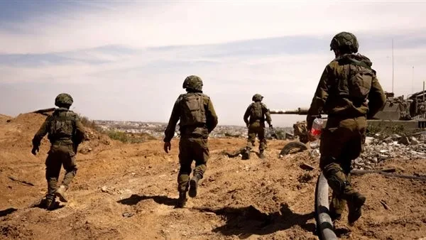 جيش الاحتلال ينبه الفلسطينيين بعدم العودة إلى شمال غزة ويعتبره “منطقة صراع حادة”