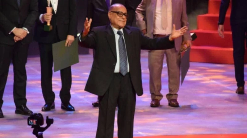 صاحب فن البانتوميم .. أحمد نبيل سعيد بتكريمه بمهرجان المسرح المصري