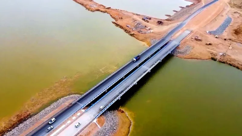 الطريق السريع بين تزنيت والداخلة: محور تنموي يُعزّز نشاط الأقاليم الجنوبية