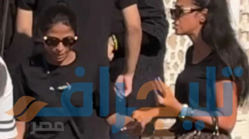 انهيار روبي في جنازة طليقها سامح عبدالعزيز