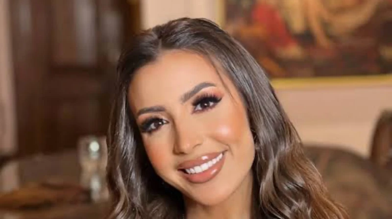 جنات تتألق بعد عودتها بألبوم "ألوم على مين"