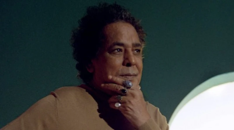 "هنأني بموارد النقابة".. مصطفى كامل يطمئن الجمهور على صحة محمد منير