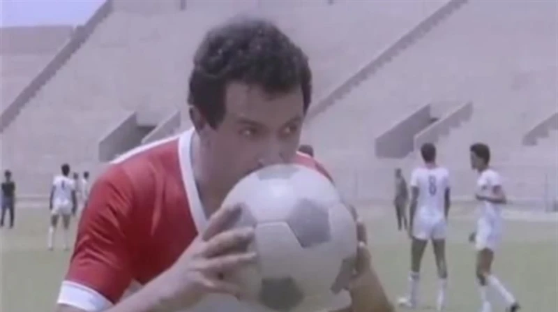 نور الشريف.. "دوبلير الخطيب" تنبأ بانهيار جوارديولا