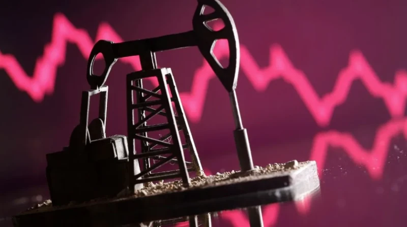 الضغوط الأمريكية تؤثر على الطلب.. النفط يتجه نحو تحقيق خسائر أسبوعية غير مسبوقة