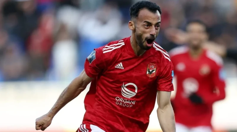 تحت عيون الزمالك.. أحمد عبد القادر يُذهل الأهلي بهذا القرار