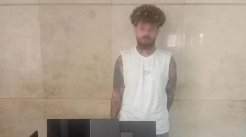 الداخلية تعلن عن تفاصيل اعتقال "بيتر تاتو" بتهمة نشر مقاطع فيديو غير لائقة