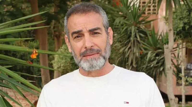 "أنا مش مغرور".. أحمد عبدالعزيز يكشف كواليس لقطة "تجاهل معجب"