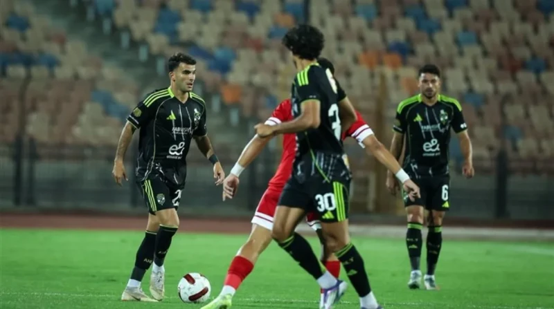 ريبيرو يفرض العقوبة على لاعبي الأهلي بعد التعادل مع مودرن