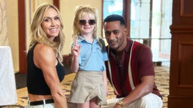 محمد رمضان يشوق جمهوره بصورة جديدة مع لارا ترامب والأميرة كارولينا