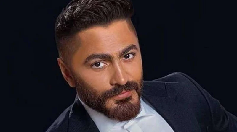 الشاعر رمضان محمد يكشف تفاصيل إصابة تامر حسني