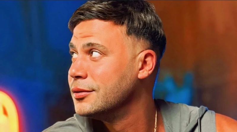 مع "ألذ نجم".. محمد إمام يكشف تفاصيل عمله الفني الجديد