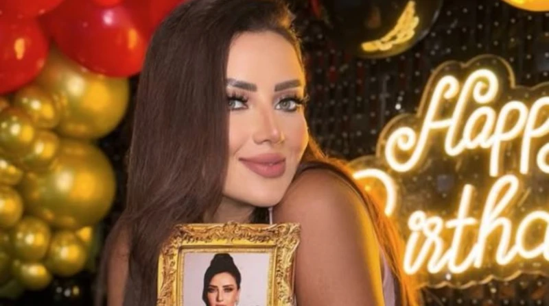 "أم 44".. تورتة عيد ميلاد رضوى الشربيني تشعل مواقع التواصل (صور)