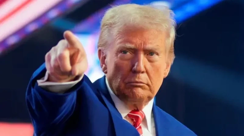 ترامب يصف استخدام الرهائن كدروع بشرية من قبل حماس بـ "جريمة إنسانية"