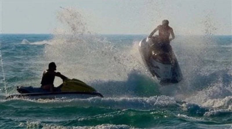 وفاة سيدة في حادث تصادم "جيت سكي" بمطروح