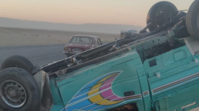 6 مصابين في حالة حرجة إثر حادث على الطريق الصحراوي الغربي بالأقصر