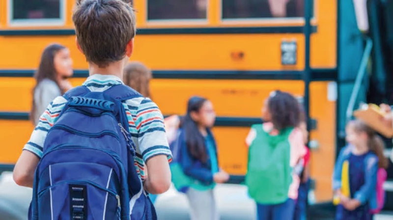 تصيب أطفال المدارس، ما هي ظاهرة الجنف وأبرز أعراضها؟