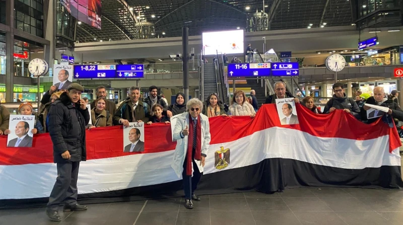 رئيس الجالية المصرية بألمانيا: قطعنا 1000 كم لدعم السيسي في بلجيكا