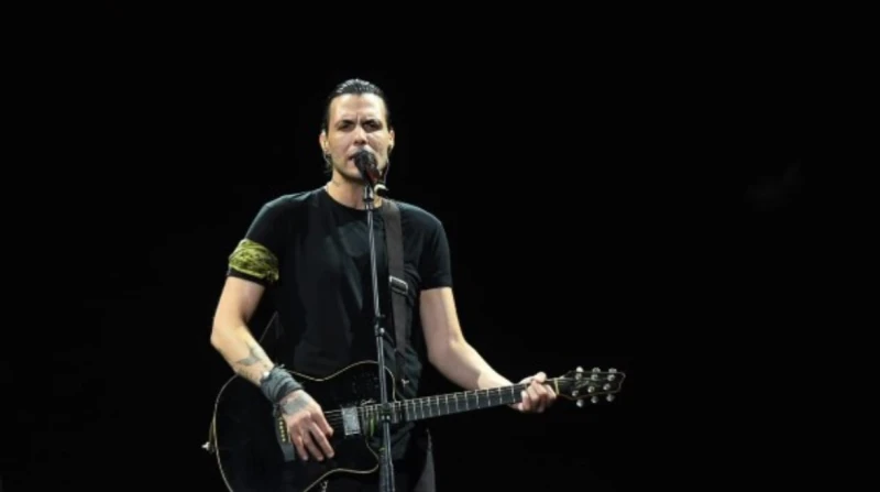 وفاة والدة أمير عيد، تعرف على مكان الجنازة