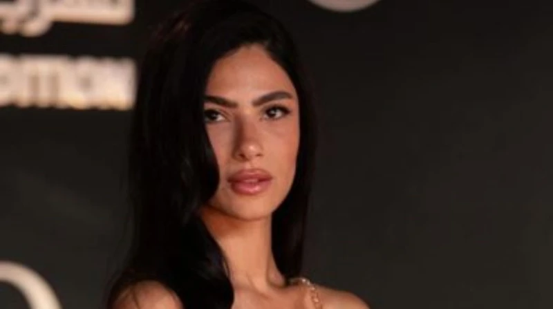 طائرة خاصة لـ هدى المفتي لحضور افتتاح مهرجان الجونة السينمائي 2025