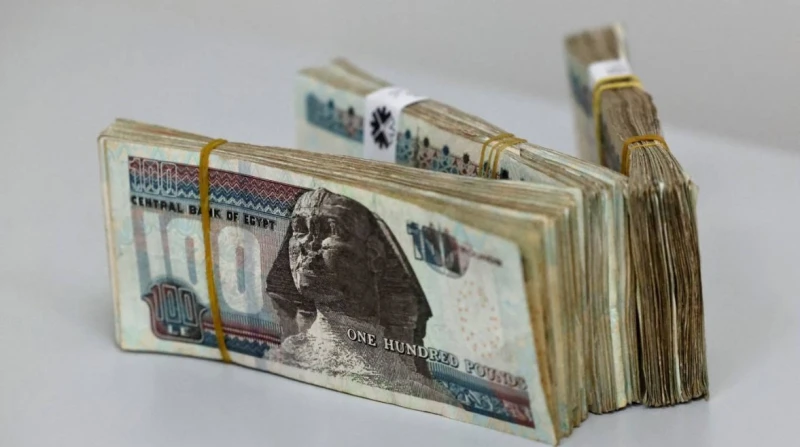لماذا قررت مصر طرح الصكوك بالجنيه بدلًا من الدولار؟