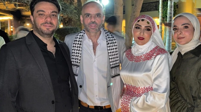 إيثار قوبل بإيثار، الأسير المحرر أكرم أبو بكر يعود لزوجته بعد 23 سنة فراق