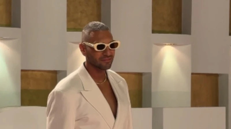 حسن أبو الروس لمصورة: محدش سألك على رأيك