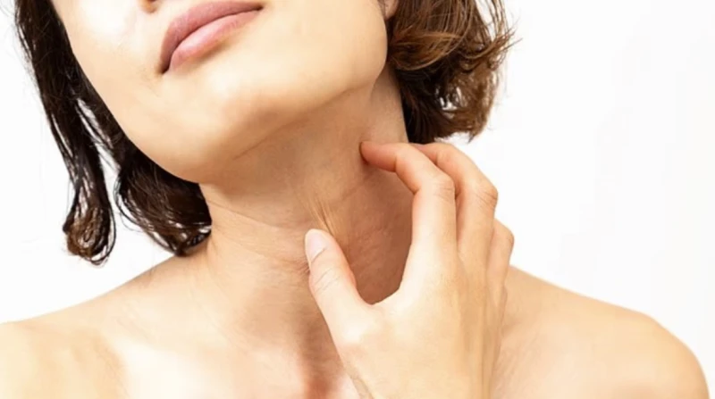 تزداد ببرودة الطقس, أسباب ظهور بقع حمراء متقشرة على البشرة