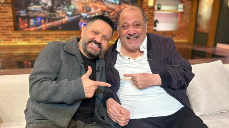 إدوارد يطوي صفحة أزمة "عزة سعيد" ويكرم ضياء الميرغني