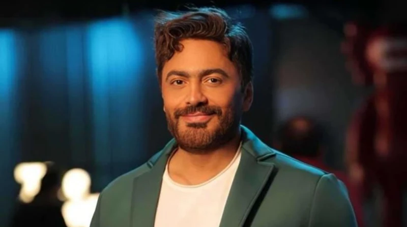 أول تعليق من تامر حسني على أنباء تعرضه لخطأ طبي