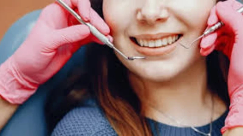 "هلام خرافي" يجدّد شباب الأسنان في دقائق معدودة